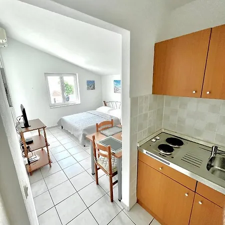 Mdk Kate Trogir